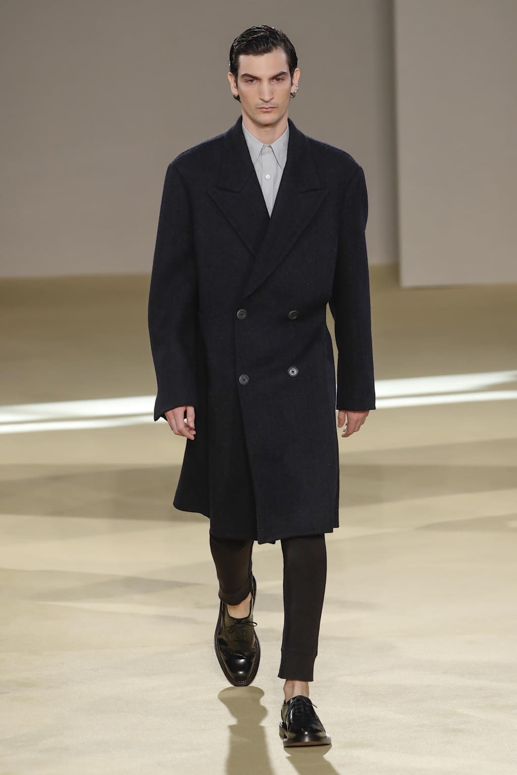 Fashion Week Milan Fall/Winter 2020 look 1 from the Ferragamo collection 男装