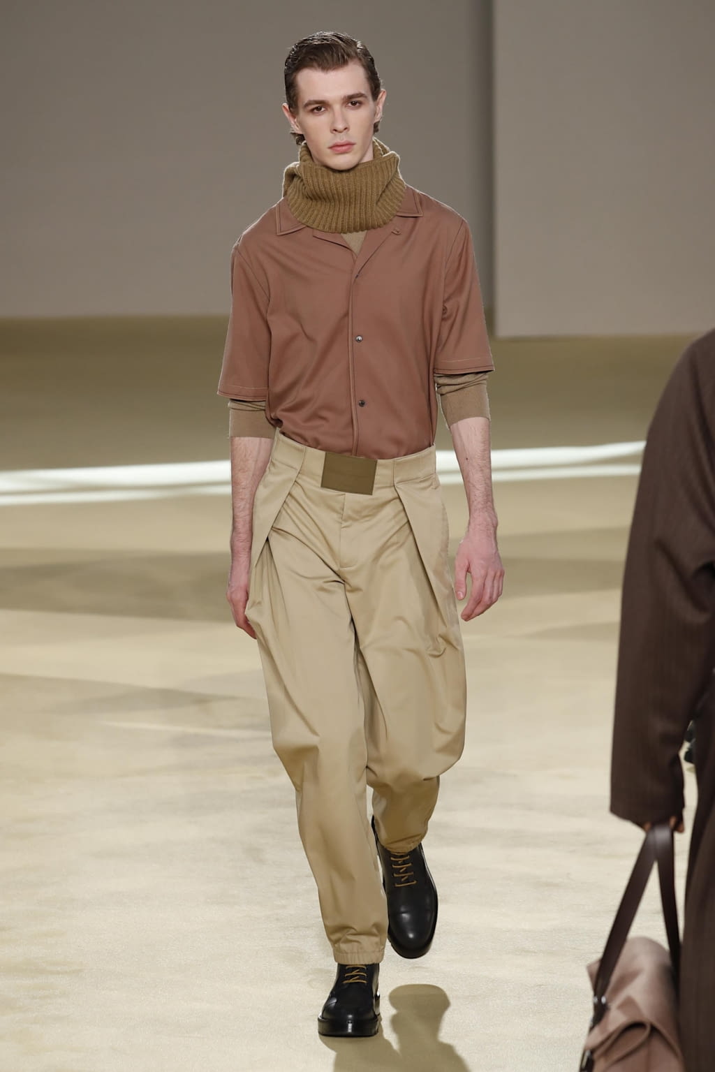 Fashion Week Milan Fall/Winter 2020 look 14 from the Ferragamo collection 男装