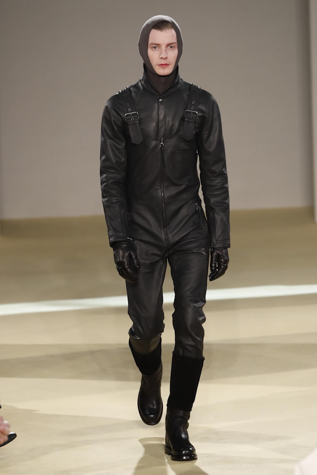 Fashion Week Milan Fall/Winter 2020 look 23 from the Ferragamo collection 男装
