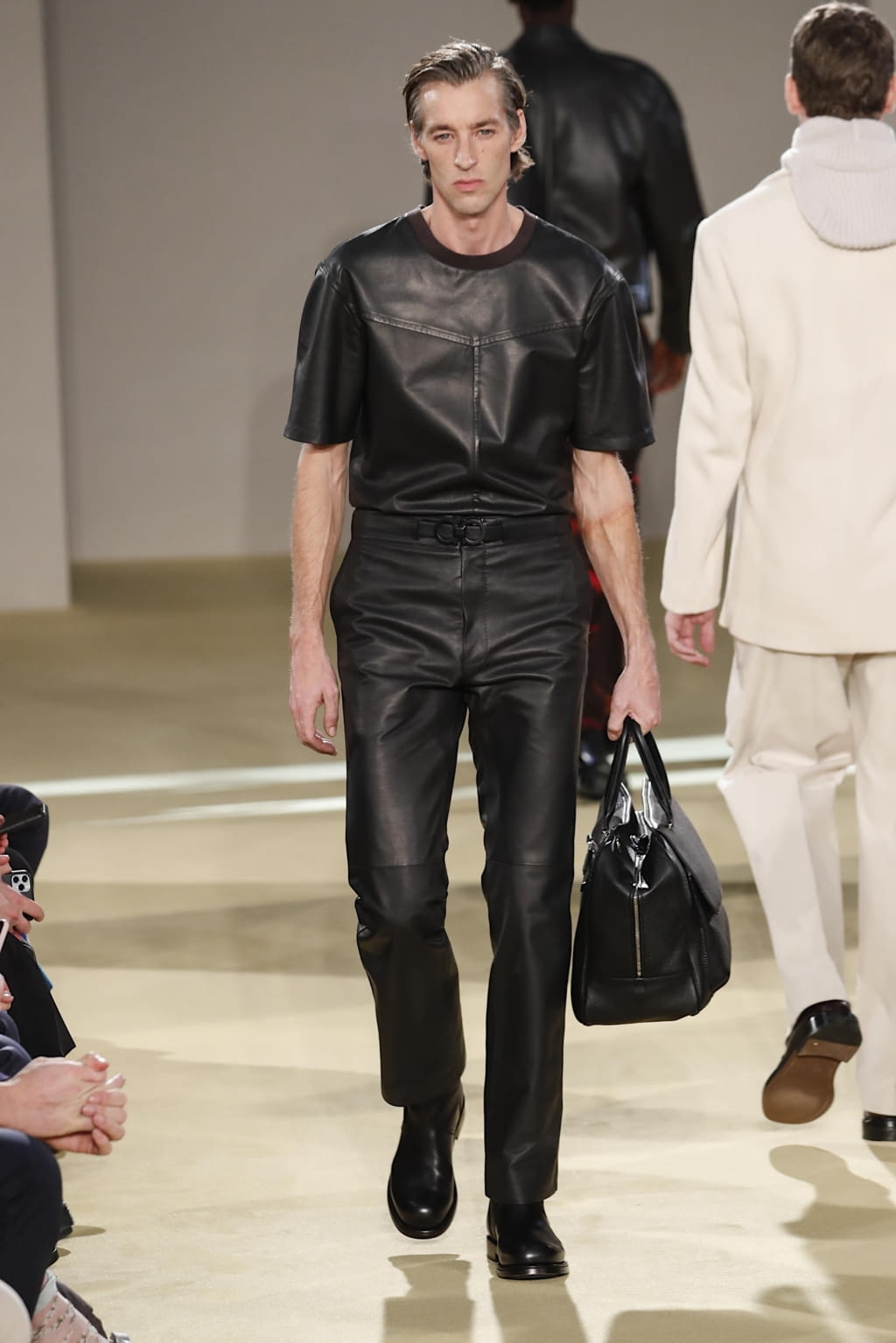 Fashion Week Milan Fall/Winter 2020 look 24 from the Ferragamo collection 男装