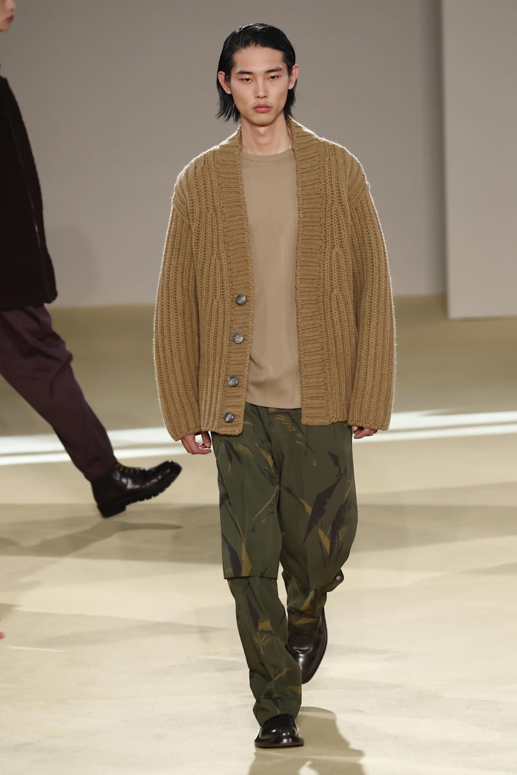Fashion Week Milan Fall/Winter 2020 look 30 from the Ferragamo collection 男装