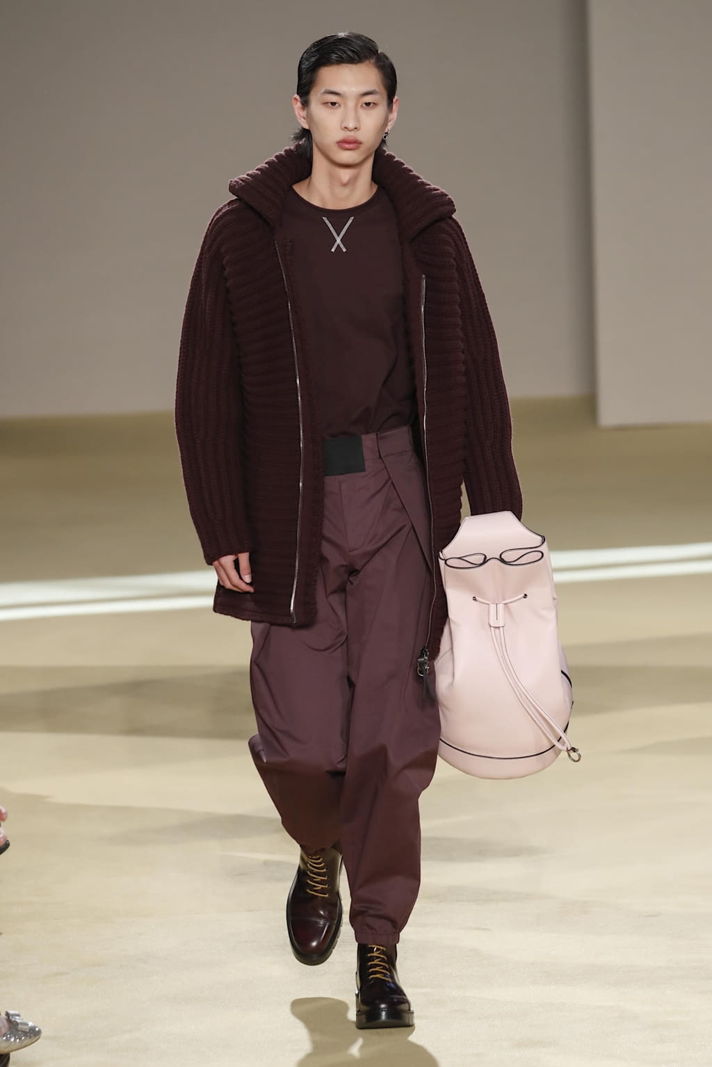 Fashion Week Milan Fall/Winter 2020 look 26 from the Ferragamo collection 男装