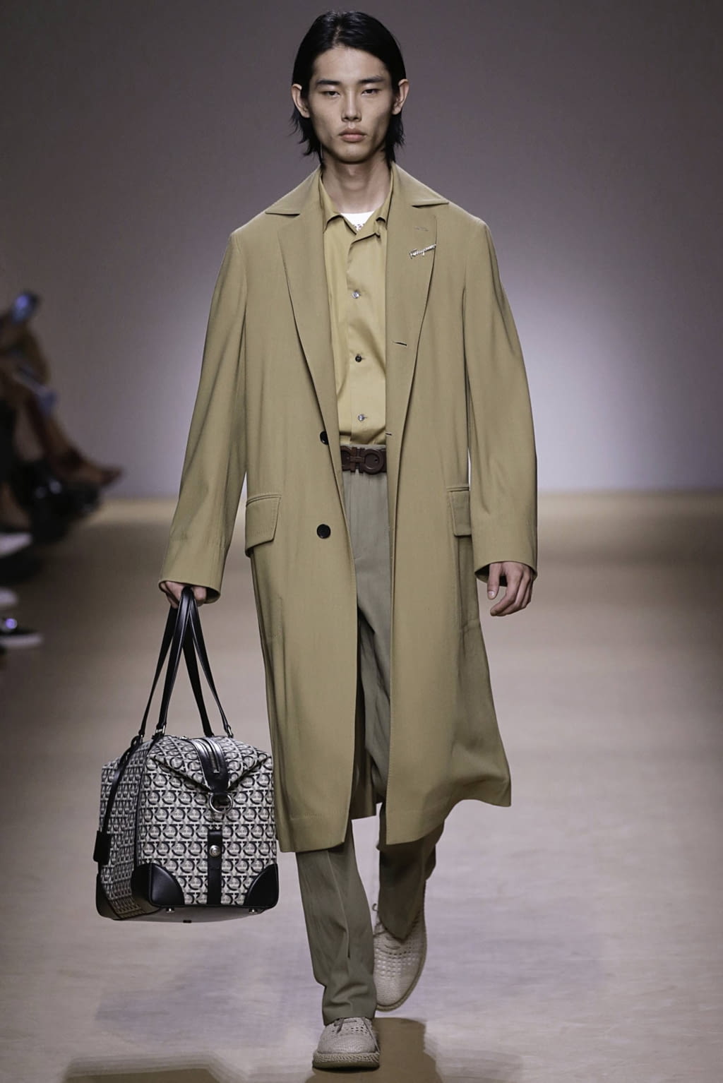 Fashion Week Milan Spring/Summer 2019 look 41 from the Ferragamo collection womenswear