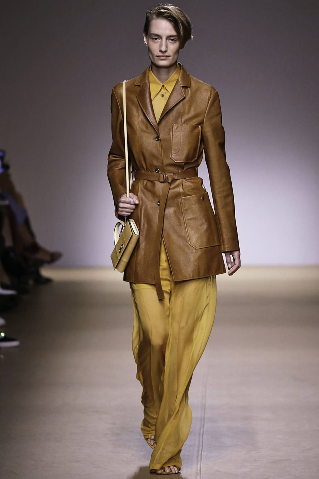 Fashion Week Milan Spring/Summer 2019 look 58 from the Ferragamo collection 女装