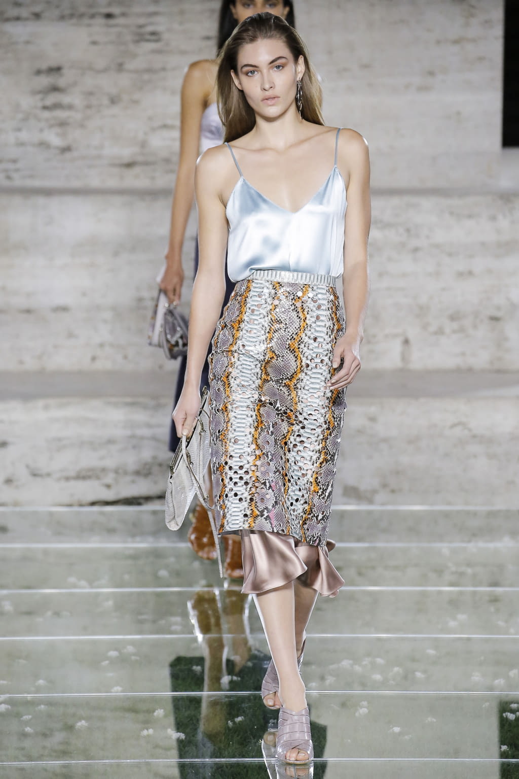 Fashion Week Milan Spring/Summer 2018 look 3 from the Ferragamo collection womenswear