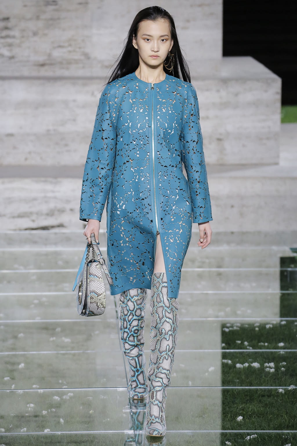 Fashion Week Milan Spring/Summer 2018 look 15 from the Ferragamo collection 女装