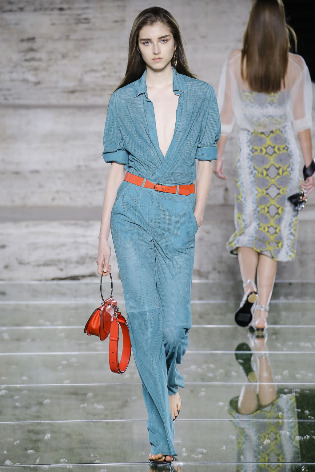 Fashion Week Milan Spring/Summer 2018 look 17 from the Ferragamo collection womenswear