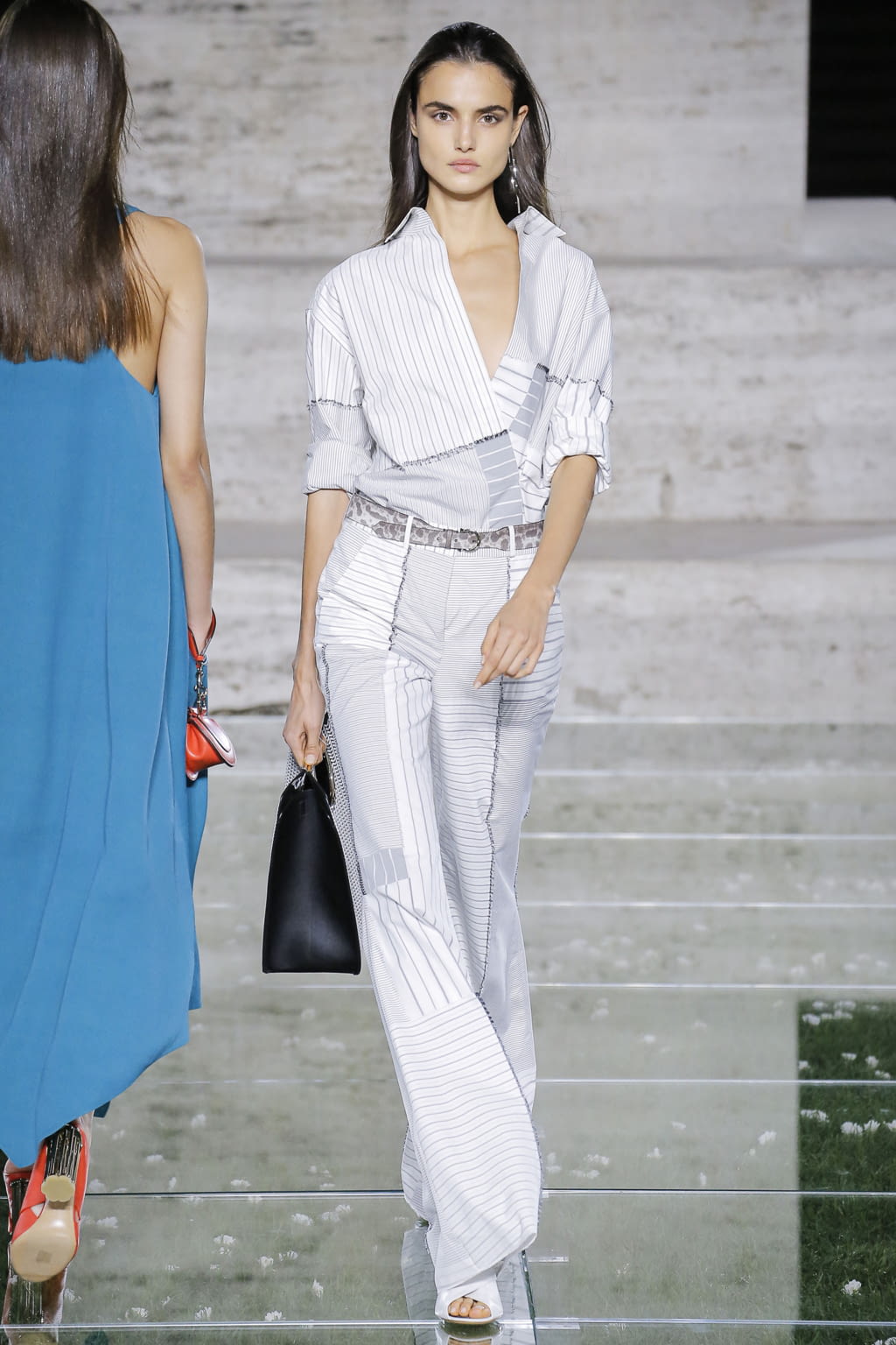 Fashion Week Milan Spring/Summer 2018 look 20 from the Ferragamo collection womenswear