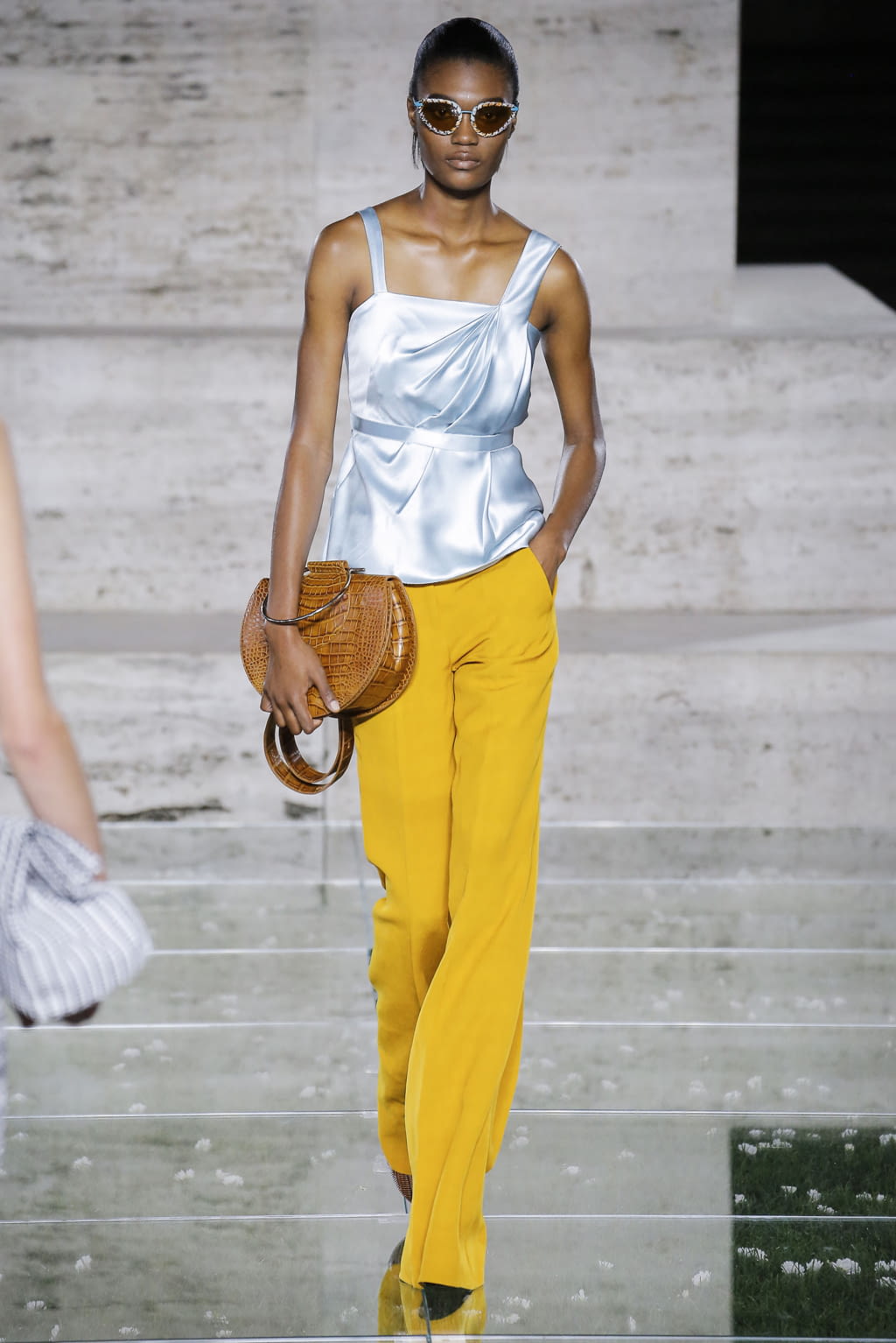 Fashion Week Milan Spring/Summer 2018 look 22 from the Ferragamo collection 女装