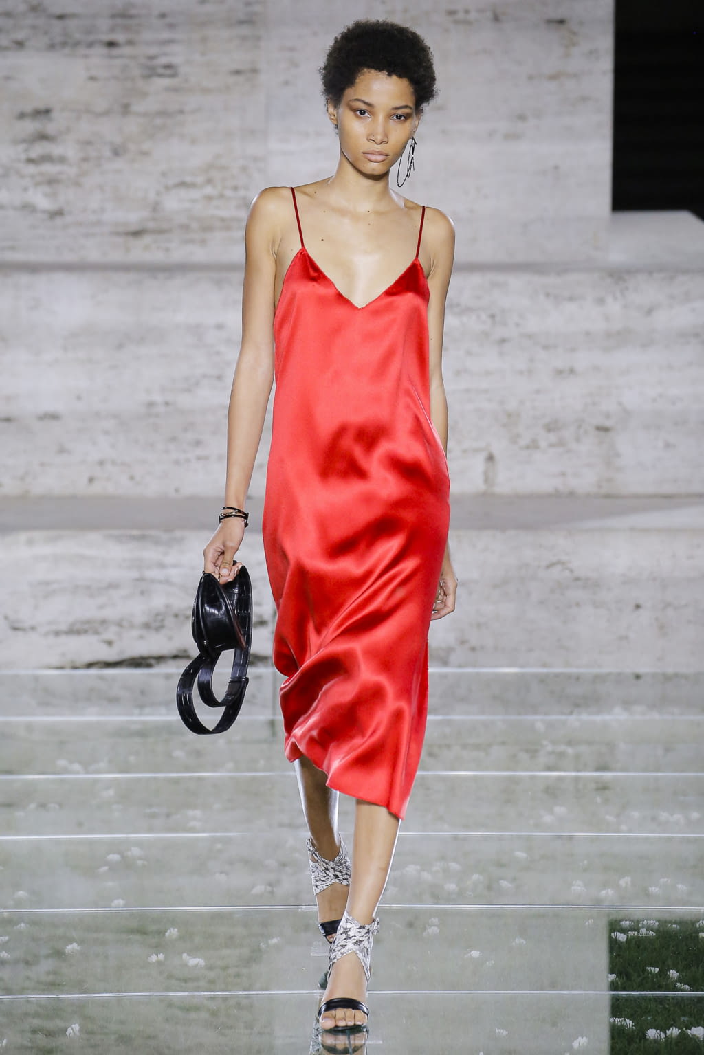Fashion Week Milan Spring/Summer 2018 look 32 from the Ferragamo collection womenswear