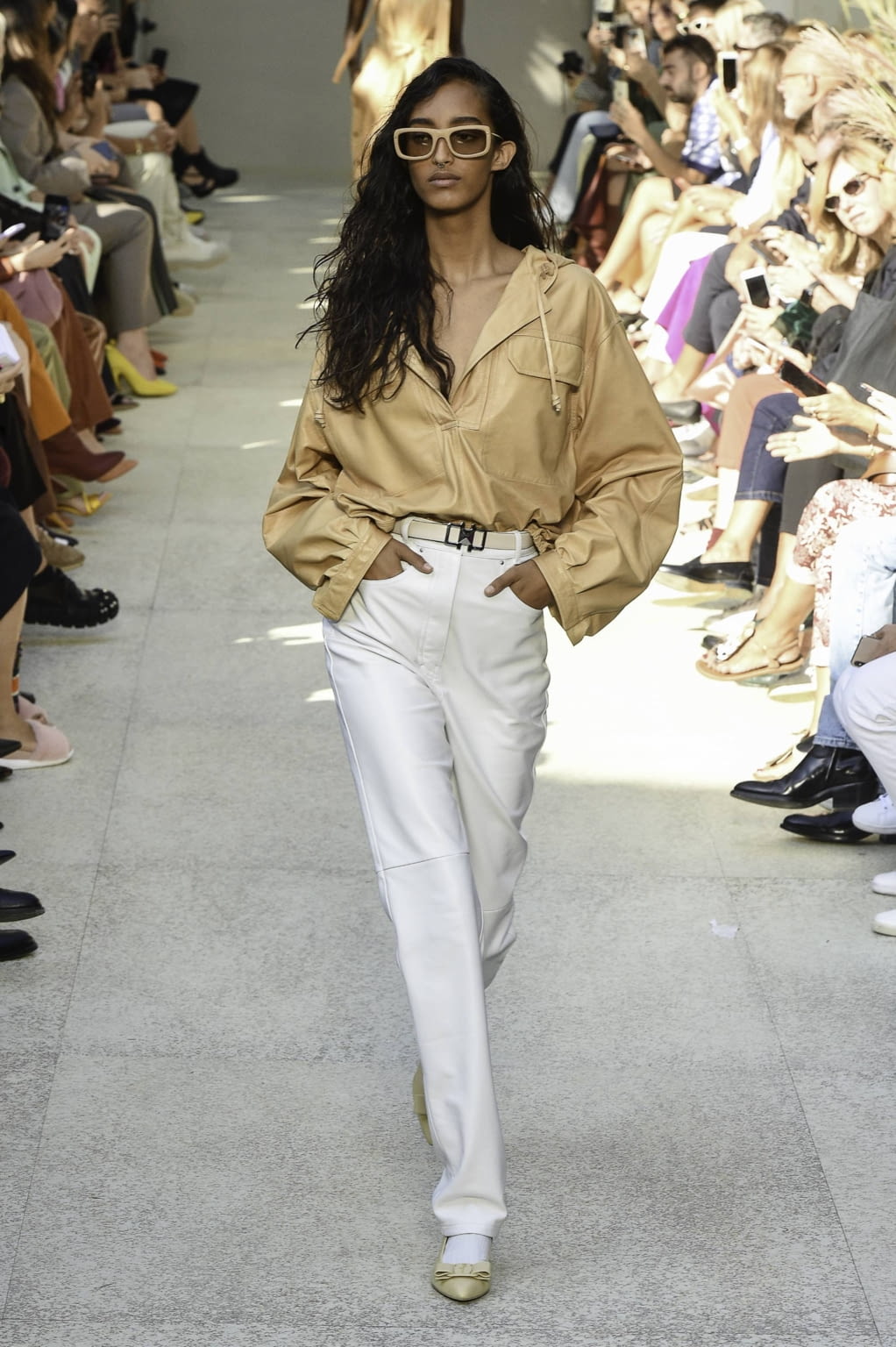 Fashion Week Milan Spring/Summer 2020 look 3 from the Ferragamo collection womenswear