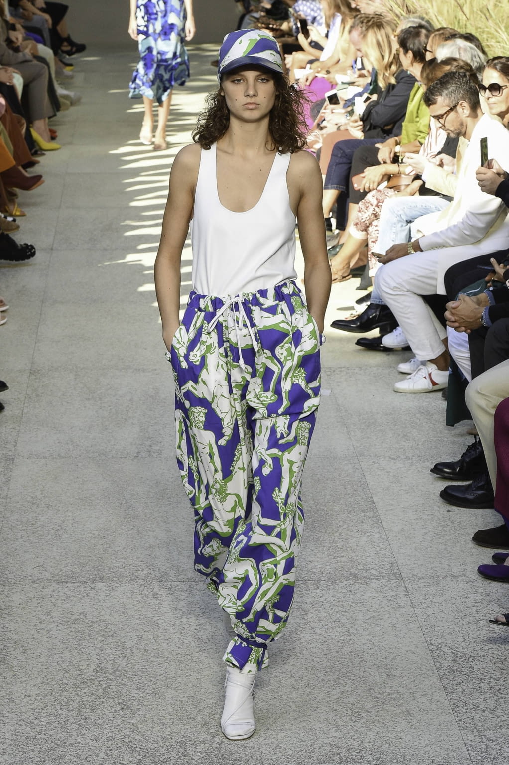 Fashion Week Milan Spring/Summer 2020 look 15 de la collection Ferragamo womenswear