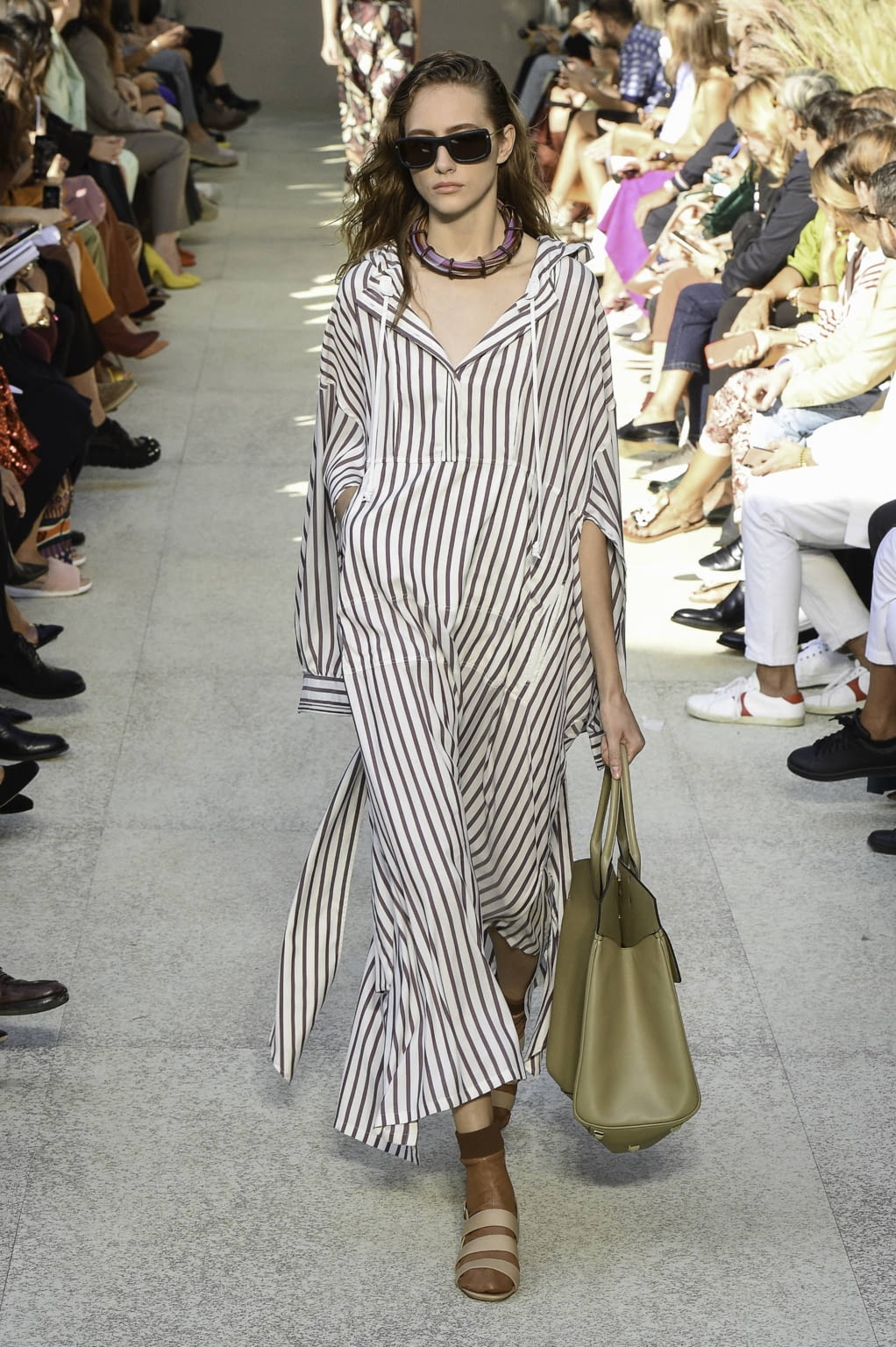 Fashion Week Milan Spring/Summer 2020 look 39 from the Ferragamo collection 女装