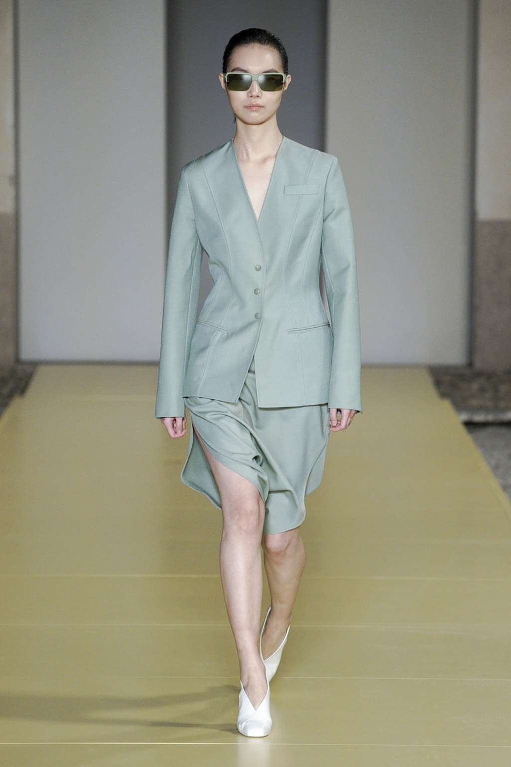 Fashion Week Milan Spring/Summer 2021 look 25 from the Ferragamo collection 女装