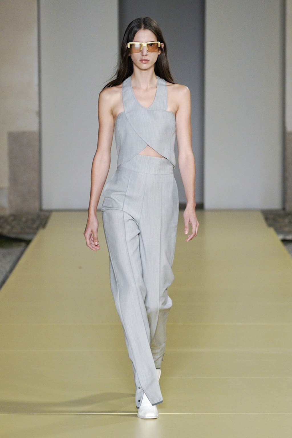 Fashion Week Milan Spring/Summer 2021 look 29 from the Ferragamo collection 女装