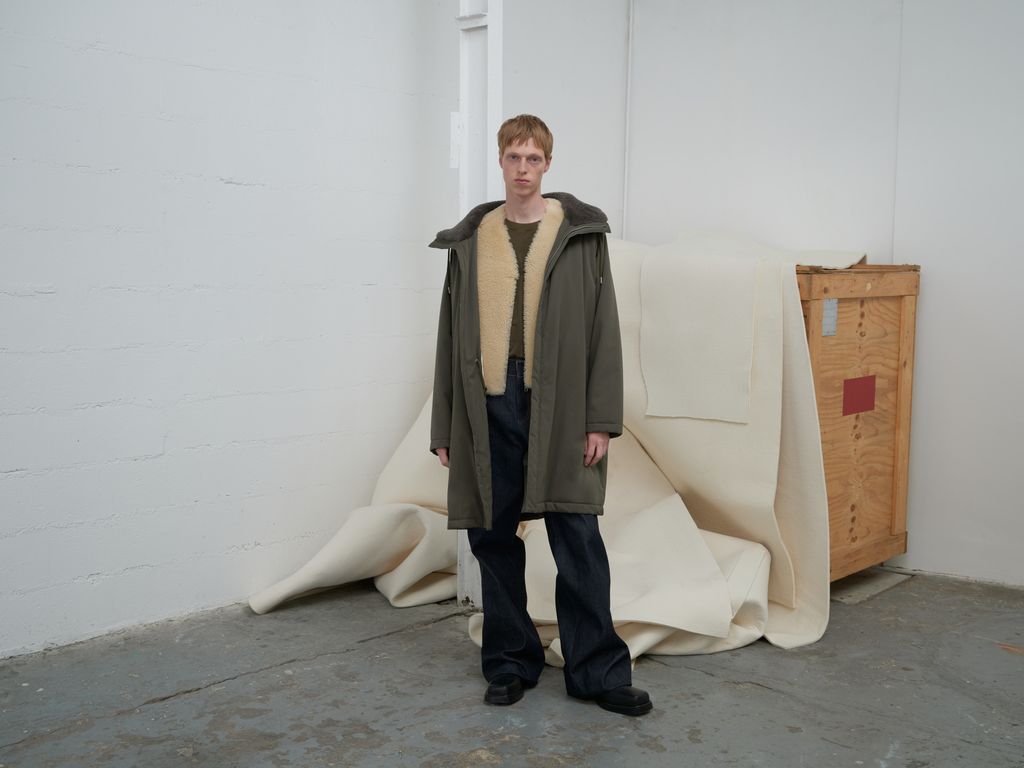Fashion Week Paris Fall/Winter 2024 look 23 from the Sandro collection womenswear