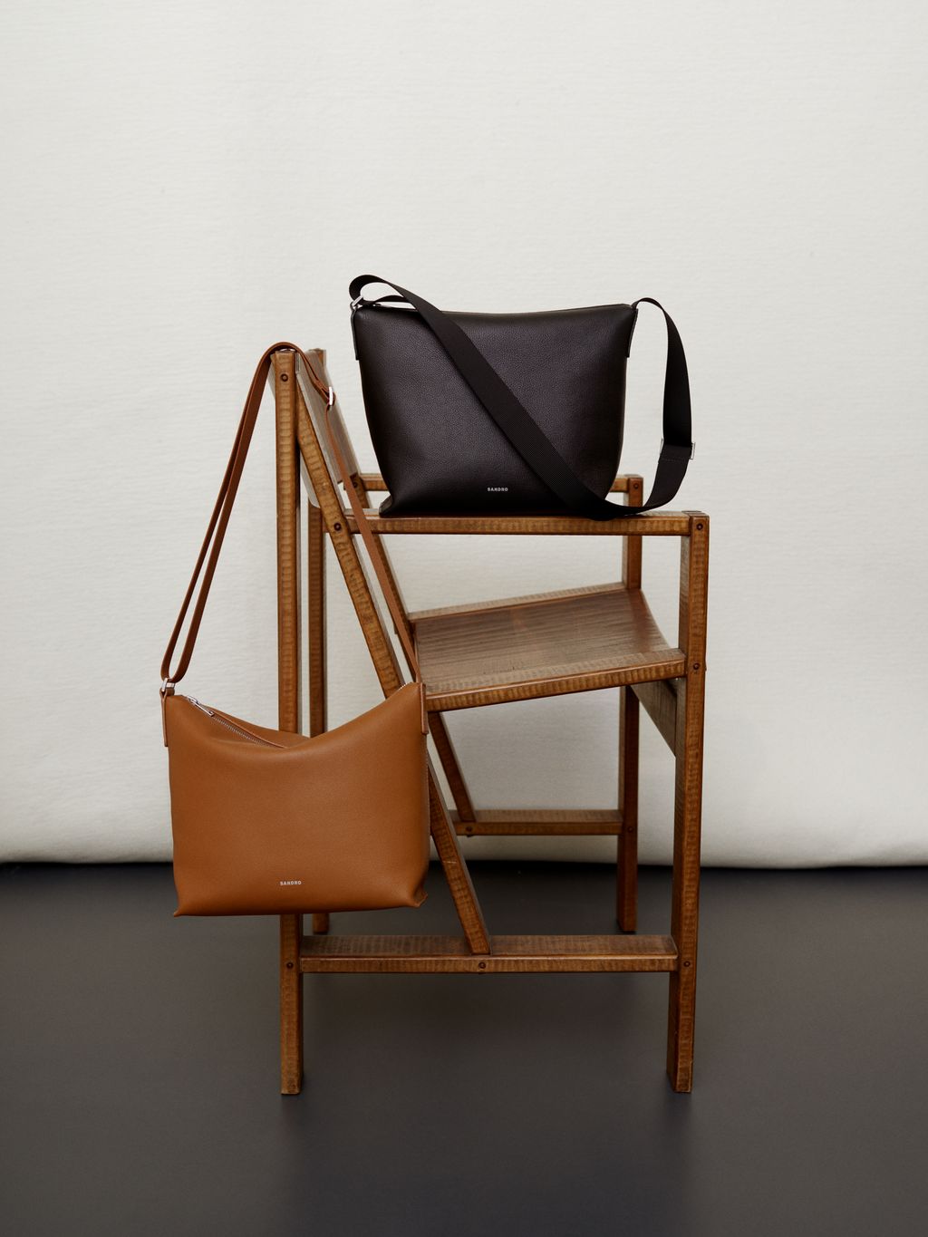 Fashion Week Paris Fall/Winter 2024 look 3 from the Sandro collection womenswear accessories