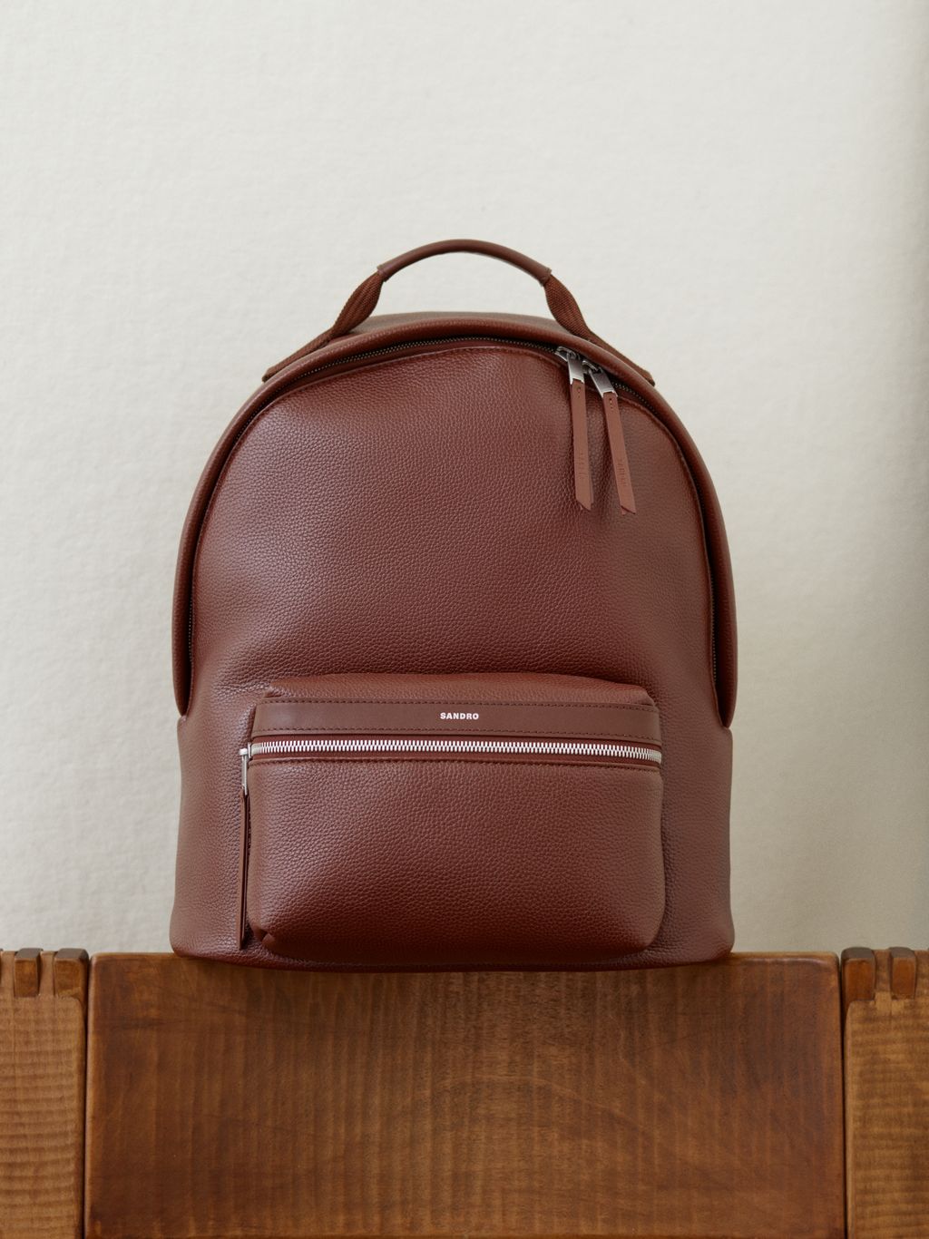 Fashion Week Paris Fall/Winter 2024 look 4 from the Sandro collection 女装配饰