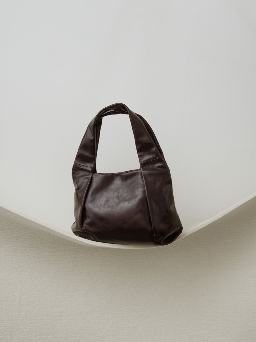 Fashion Week Paris Fall/Winter 2024 look 9 from the Sandro collection womenswear accessories