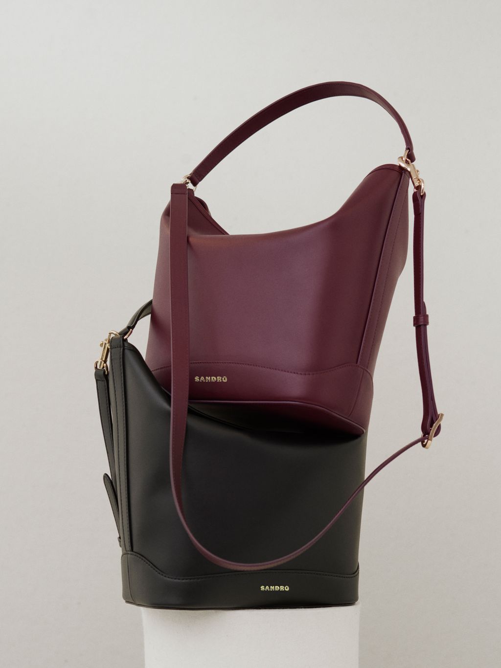 Fashion Week Paris Fall/Winter 2024 look 11 from the Sandro collection womenswear accessories