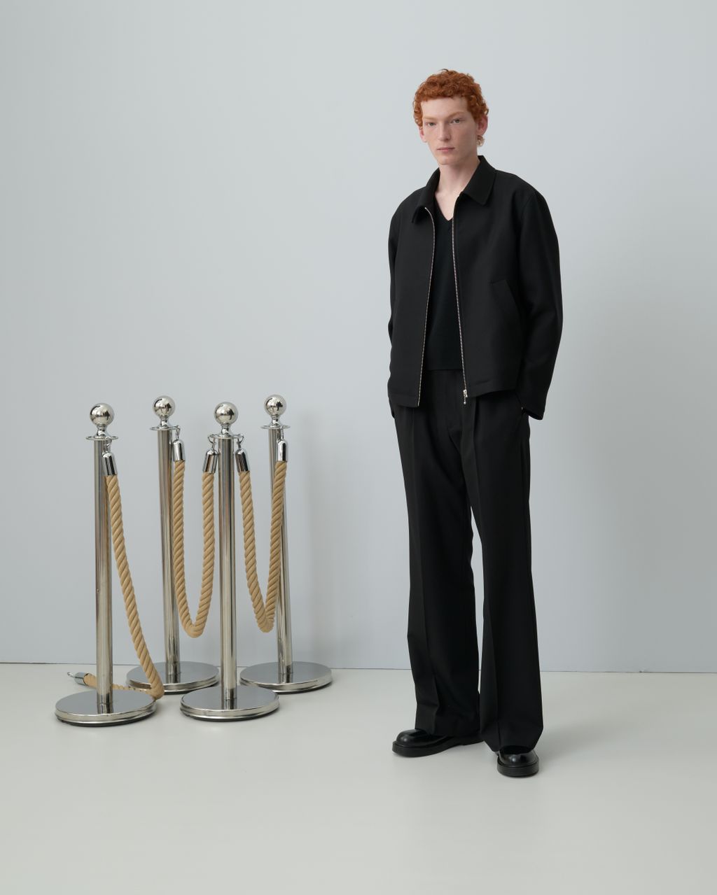 Fashion Week Paris Fall/Winter 2025 look 2 from the Sandro collection menswear