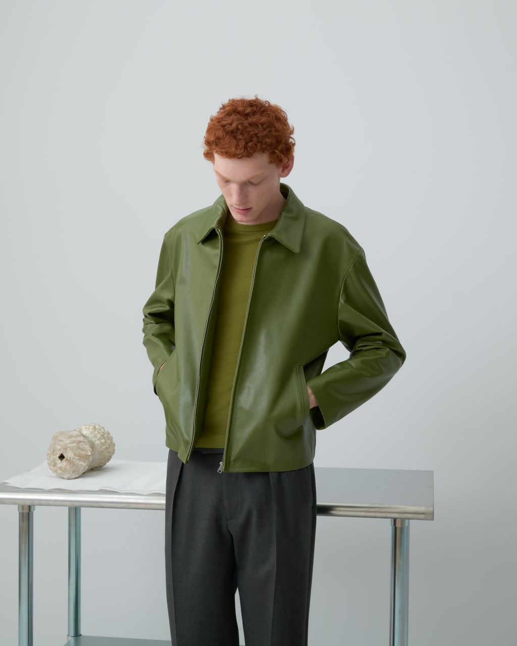 Fashion Week Paris Fall/Winter 2025 look 10 from the Sandro collection menswear