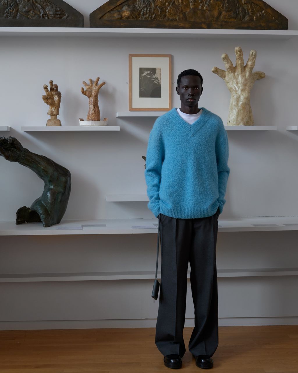 Fashion Week Paris Fall/Winter 2025 look 22 from the Sandro collection menswear