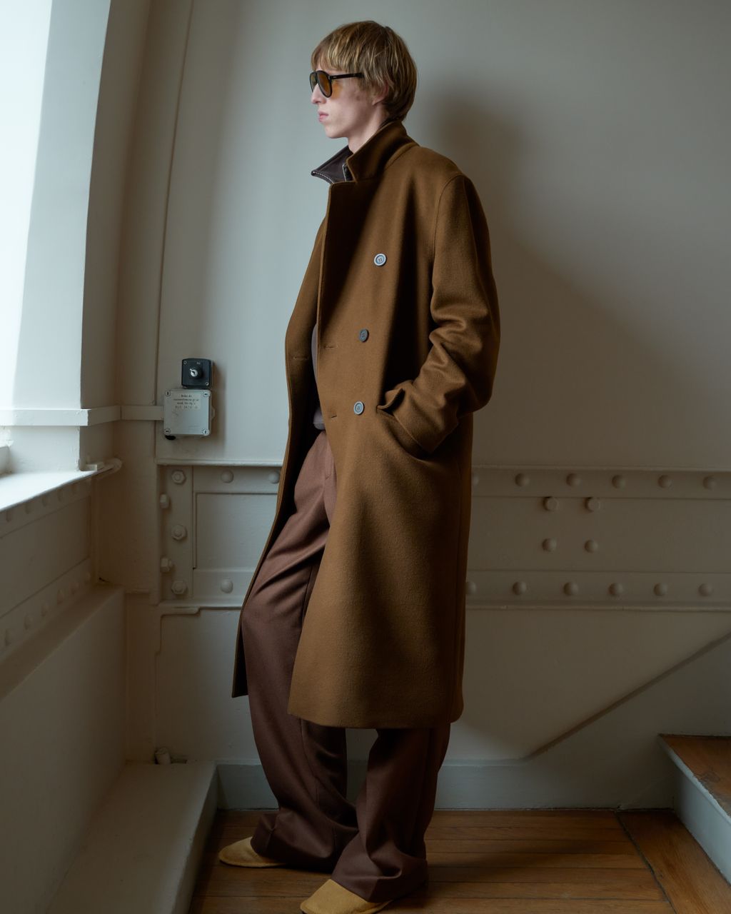 Fashion Week Paris Fall/Winter 2026 look 6 from the Sandro collection 男装