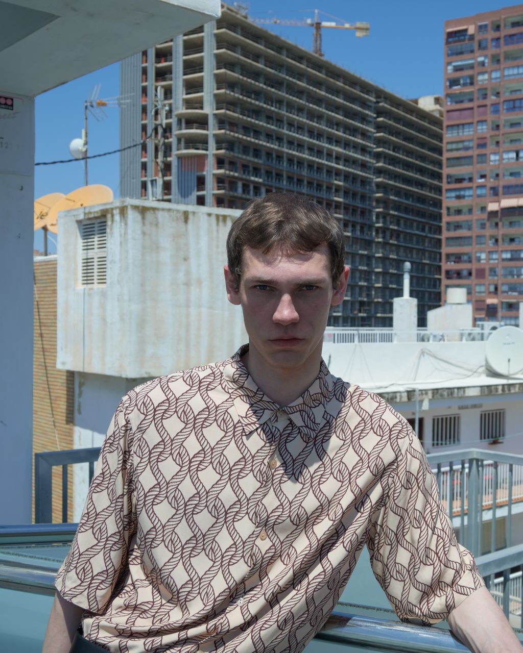 Fashion Week Paris Resort 2026 look 2 de la collection Sandro menswear