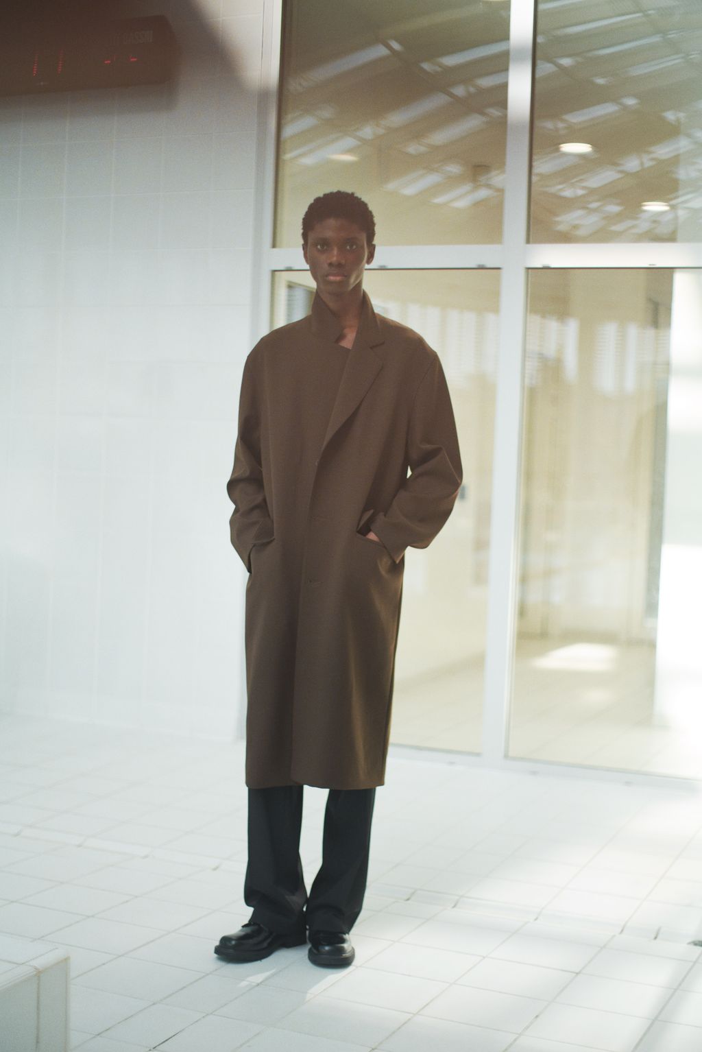 Fashion Week Paris Spring/Summer 2024 look 9 from the Sandro collection 男装