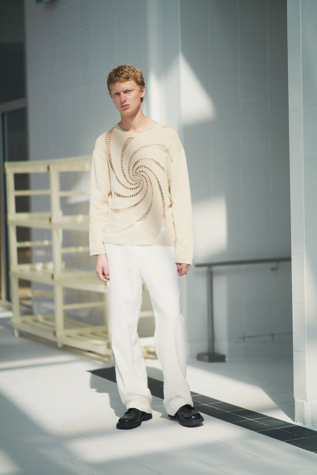 Fashion Week Paris Spring/Summer 2024 look 14 from the Sandro collection 男装