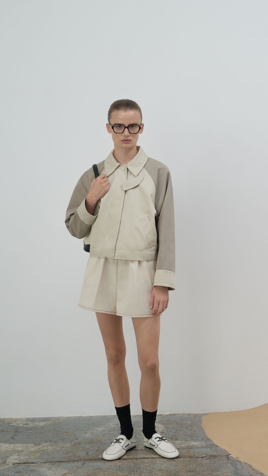 Fashion Week Paris Spring/Summer 2025 look 2 from the Sandro collection womenswear