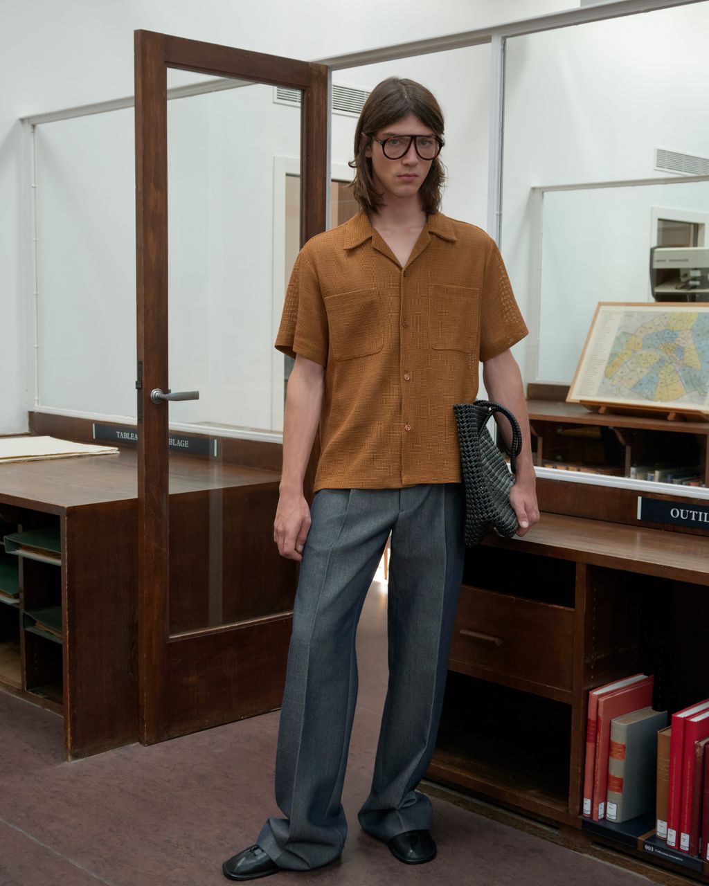 Fashion Week Paris Spring/Summer 2026 look 14 from the Sandro collection menswear