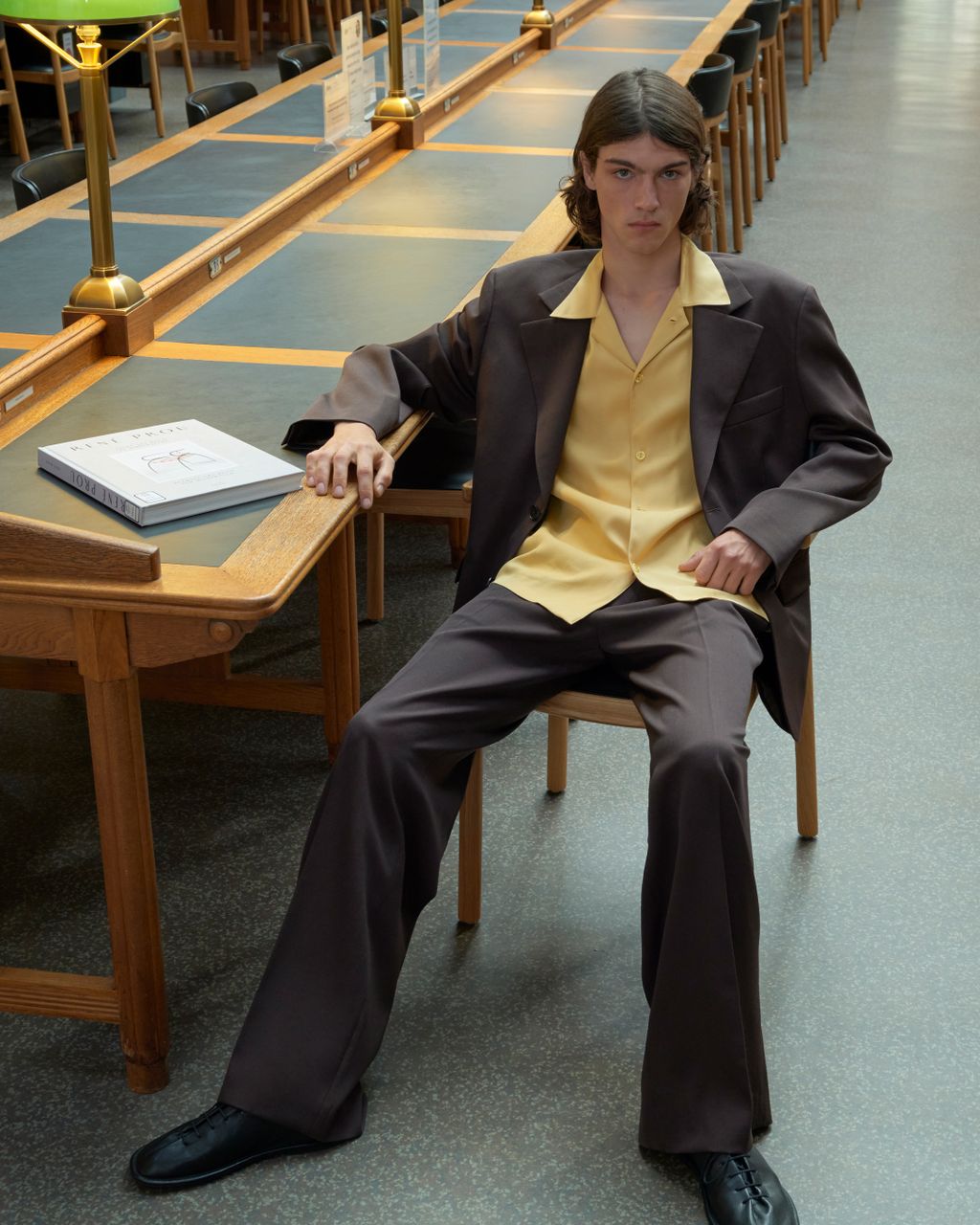 Fashion Week Paris Spring/Summer 2026 look 19 from the Sandro collection menswear