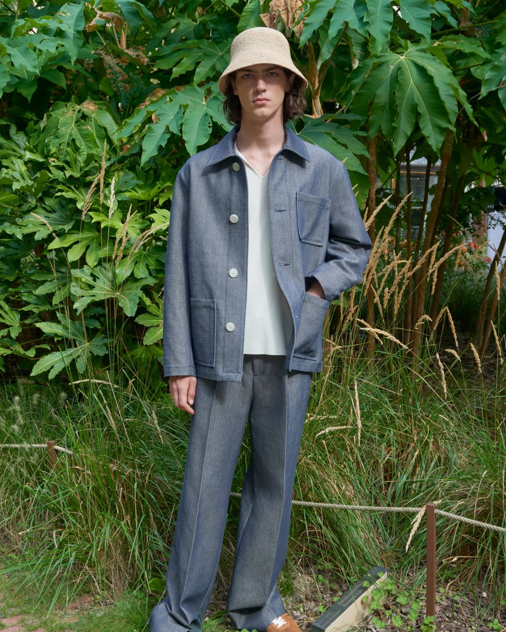 Fashion Week Paris Spring/Summer 2026 look 21 from the Sandro collection menswear