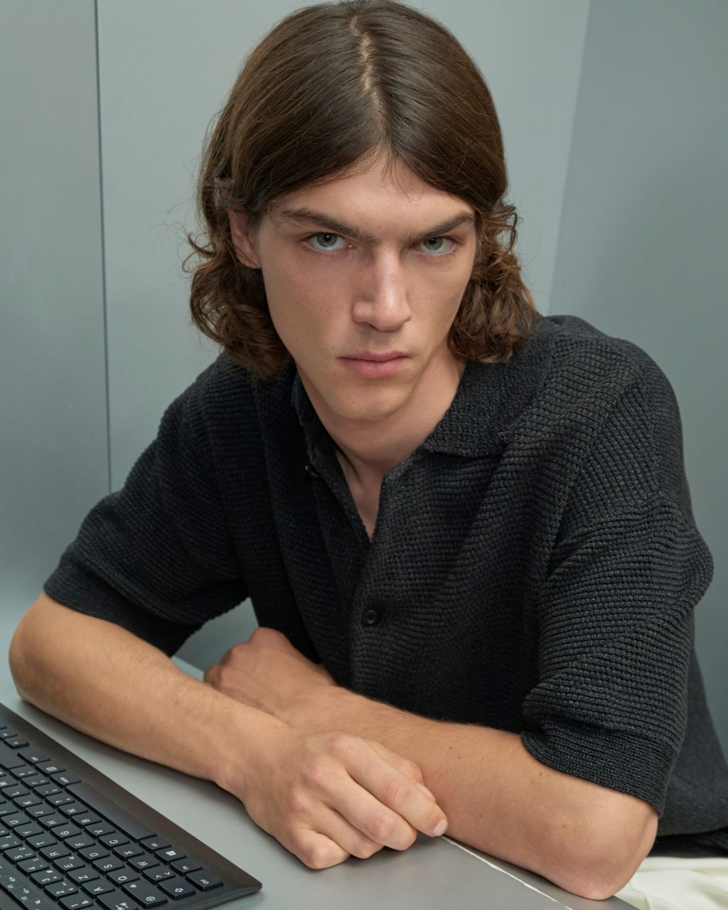 Fashion Week Paris Spring/Summer 2026 look 27 from the Sandro collection menswear