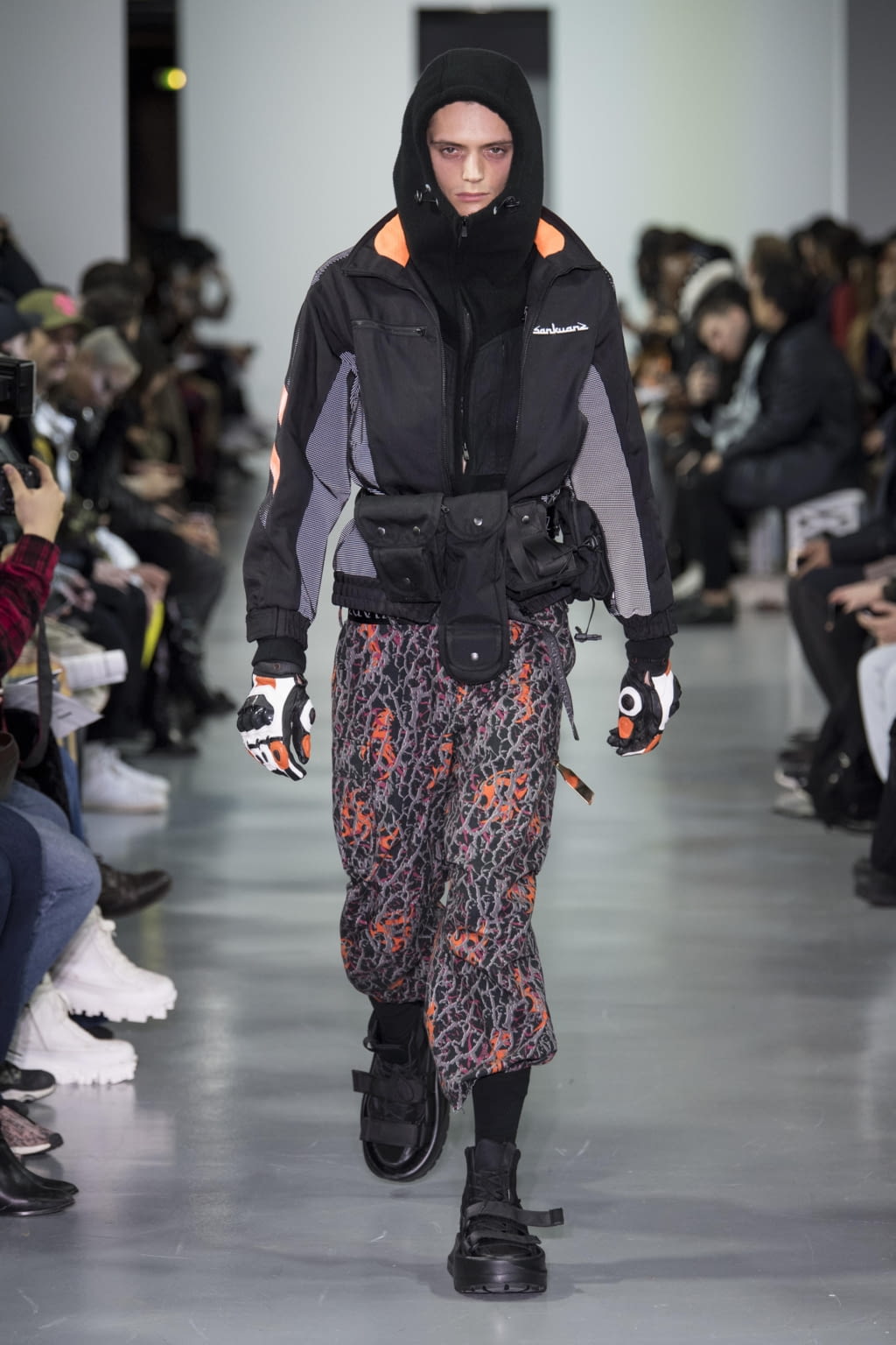 Fashion Week Paris Fall/Winter 2018 look 7 from the Sankuanz collection 男装