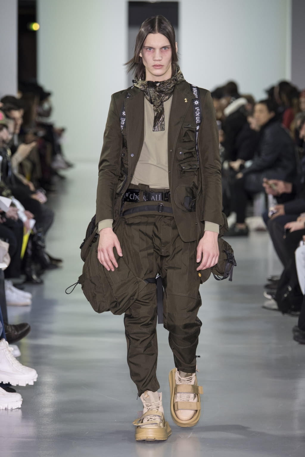 Fashion Week Paris Fall/Winter 2018 look 12 from the Sankuanz collection 男装