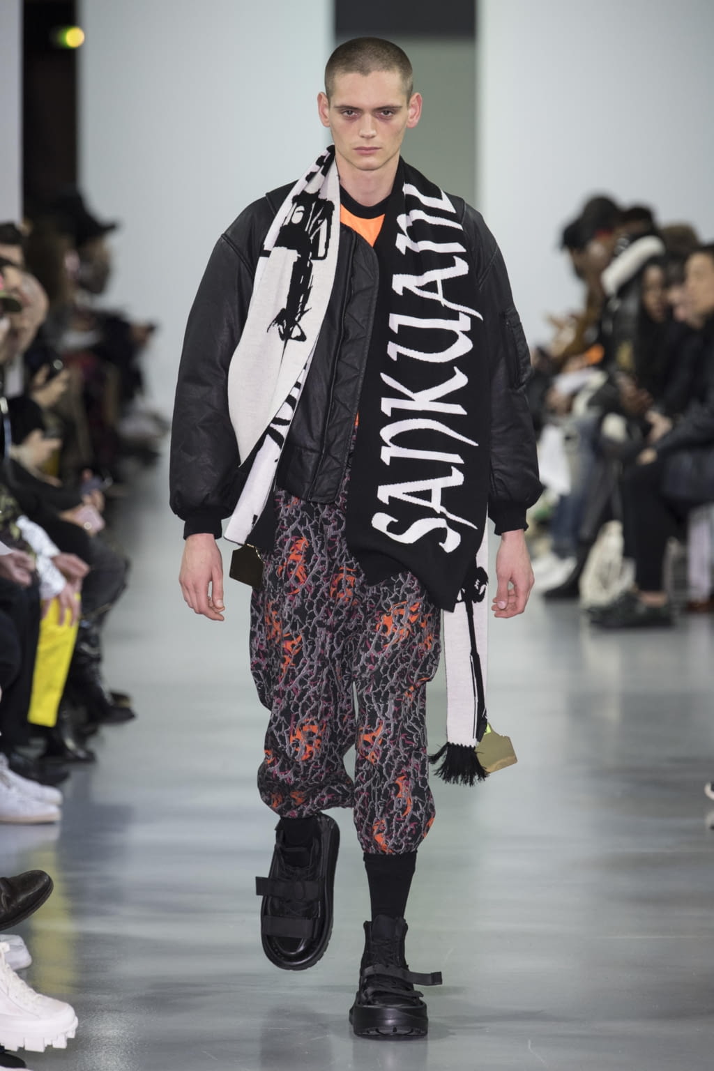 Fashion Week Paris Fall/Winter 2018 look 16 from the Sankuanz collection menswear