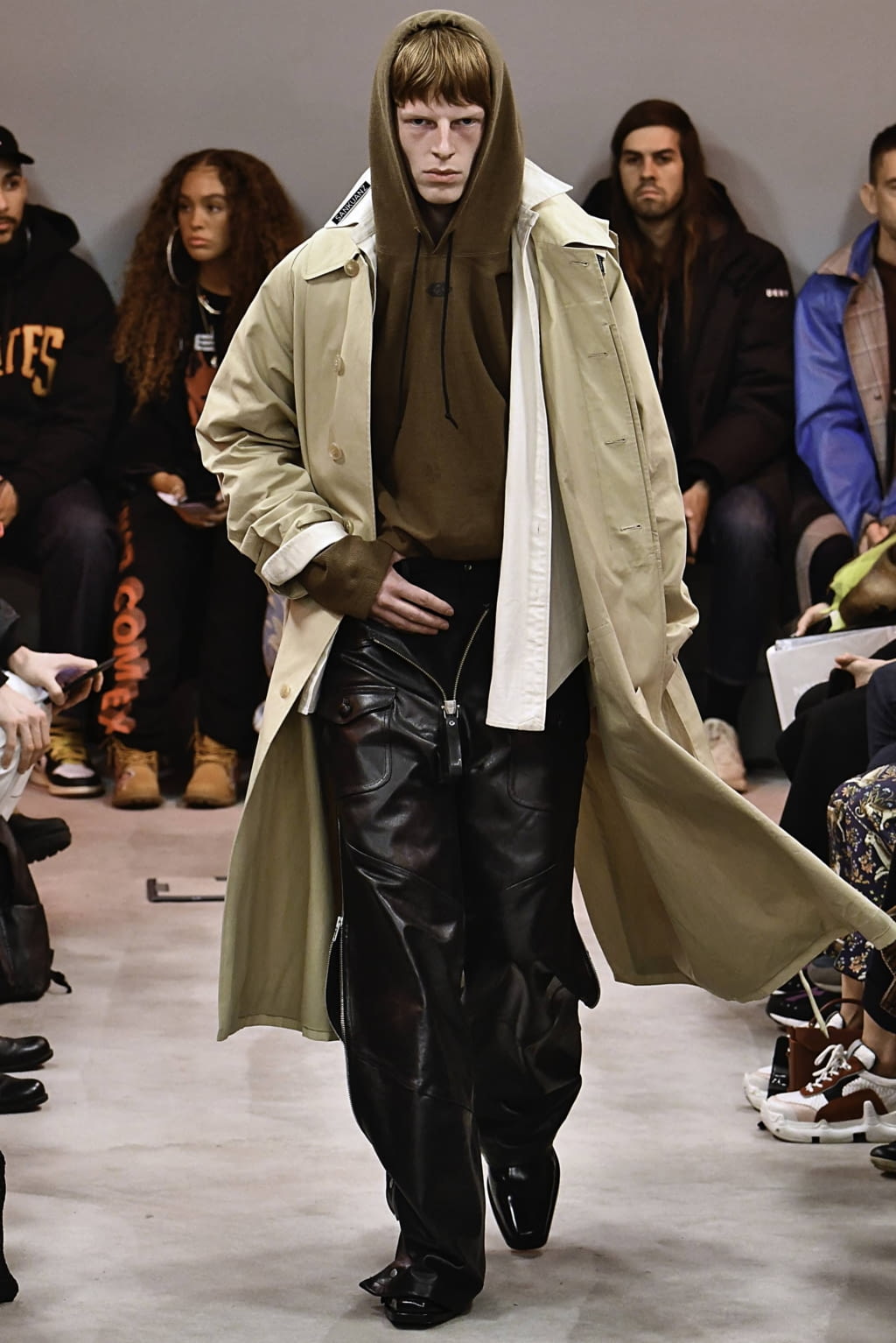 Fashion Week Paris Fall/Winter 2019 look 24 from the Sankuanz collection 男装