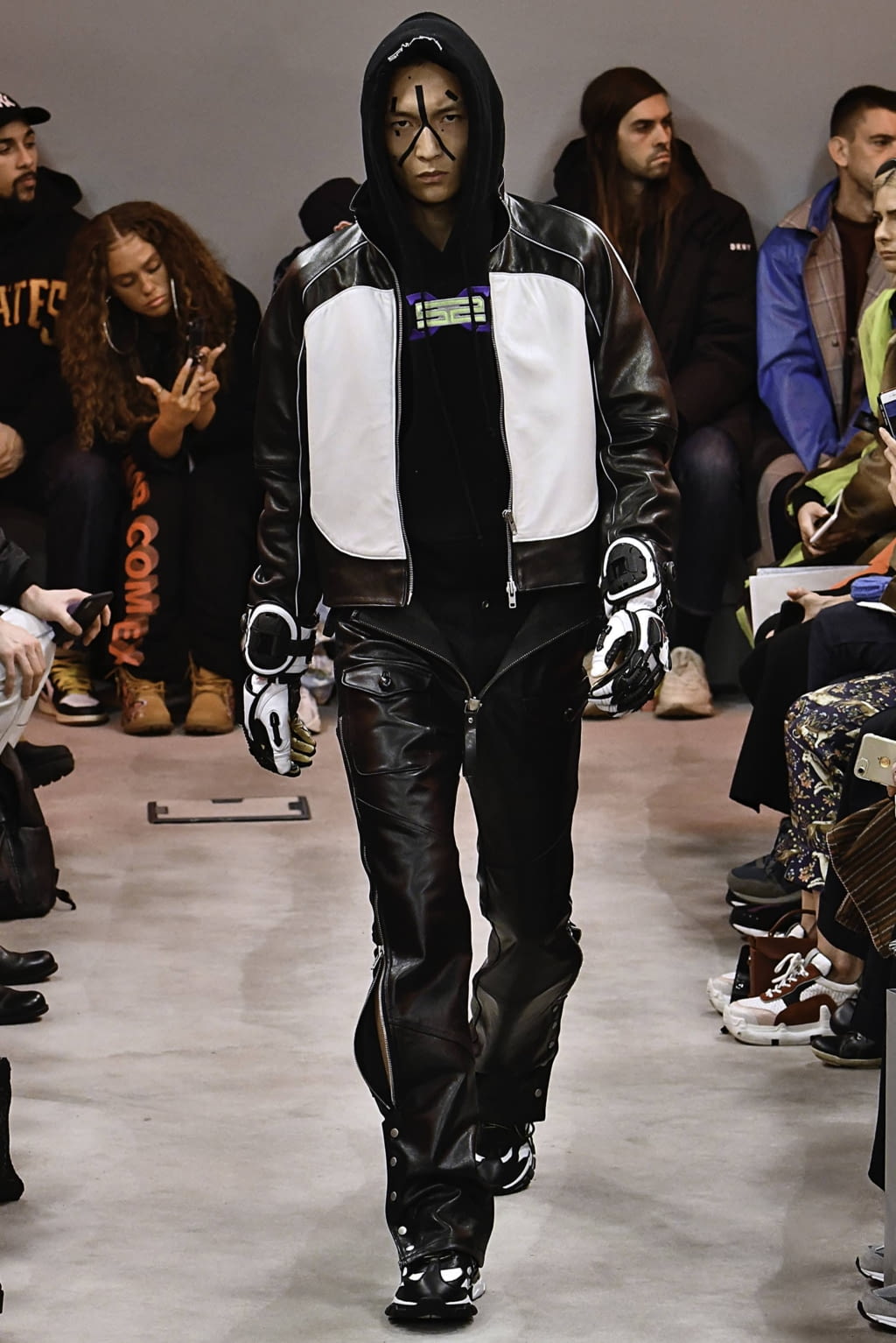 Fashion Week Paris Fall/Winter 2019 look 30 from the Sankuanz collection 男装