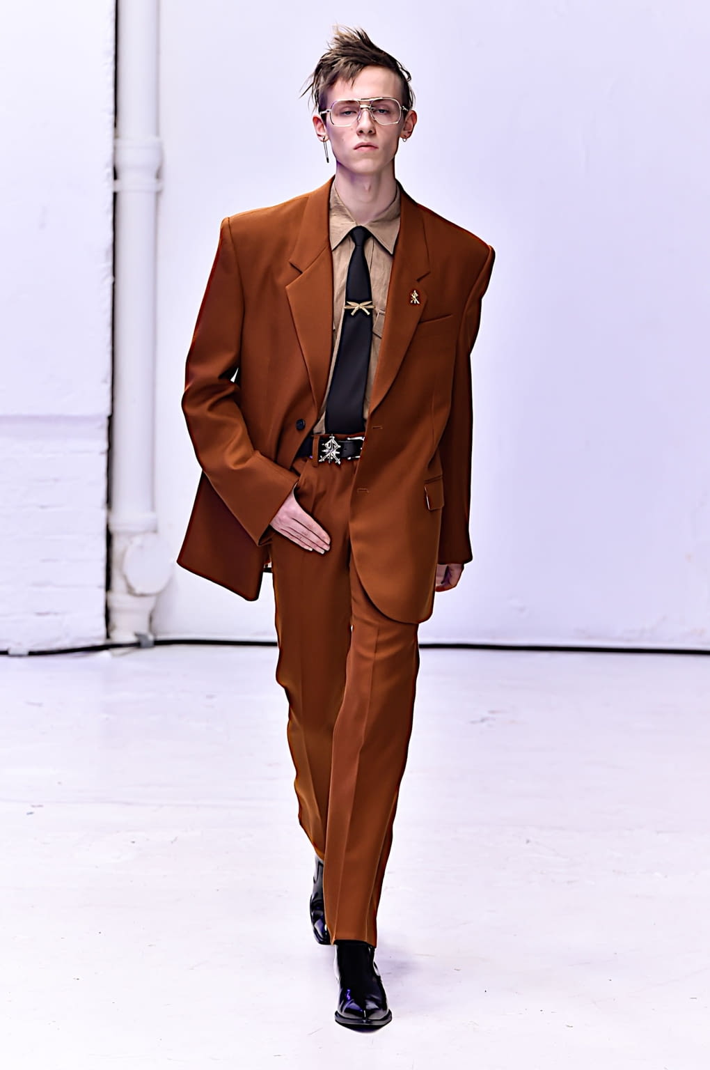 Fashion Week Paris Fall/Winter 2020 look 24 from the Sankuanz collection menswear