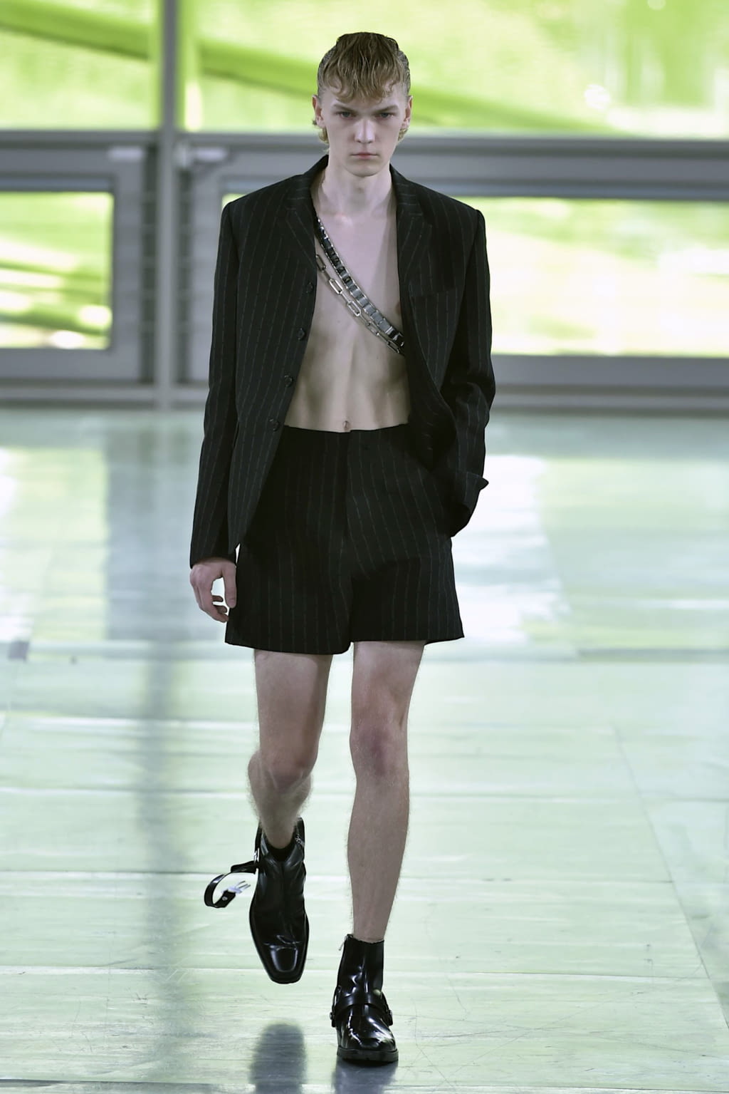 Fashion Week Paris Spring/Summer 2019 look 1 from the Sankuanz collection menswear