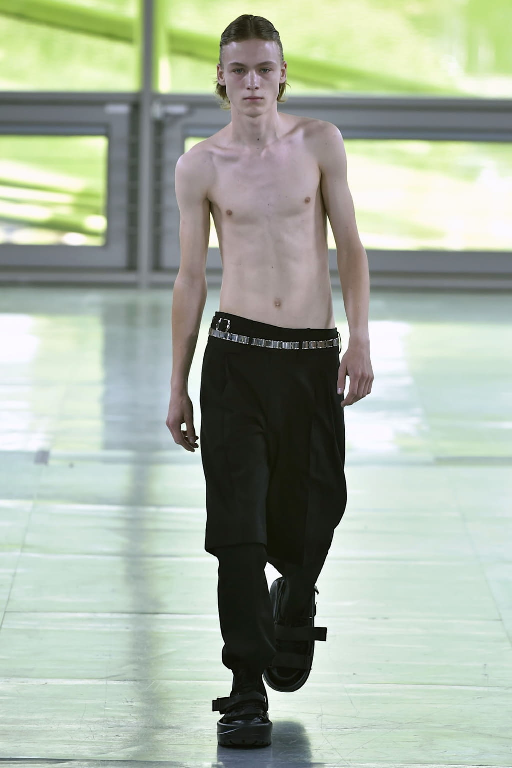 Fashion Week Paris Spring/Summer 2019 look 4 from the Sankuanz collection menswear