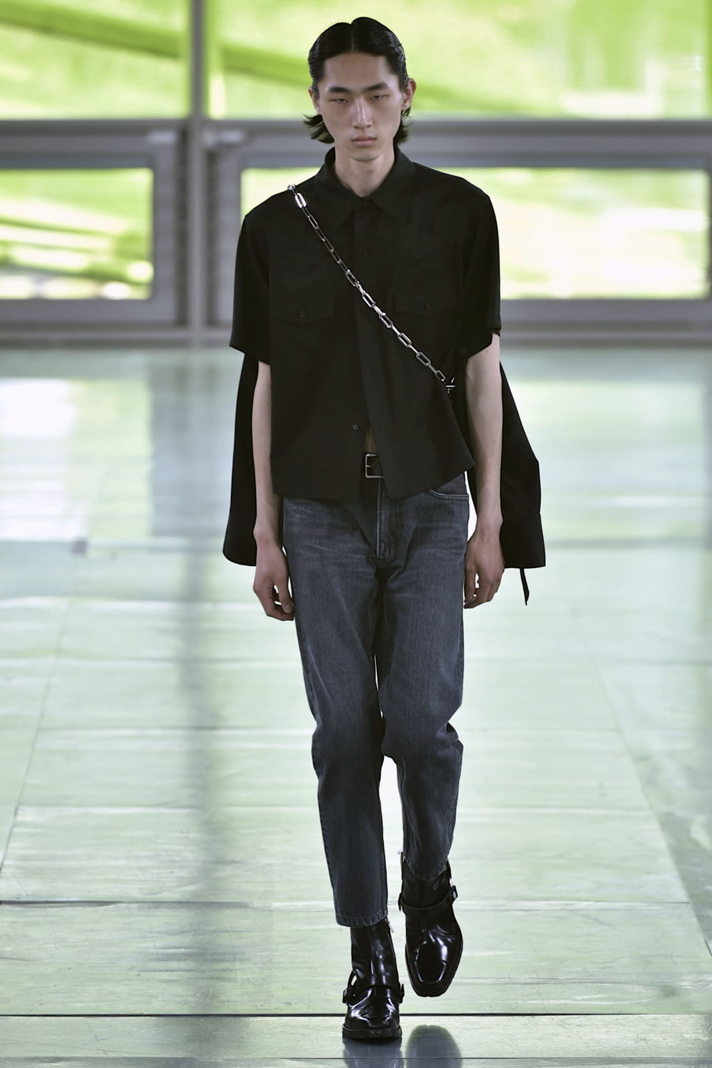 Fashion Week Paris Spring/Summer 2019 look 7 from the Sankuanz collection 男装