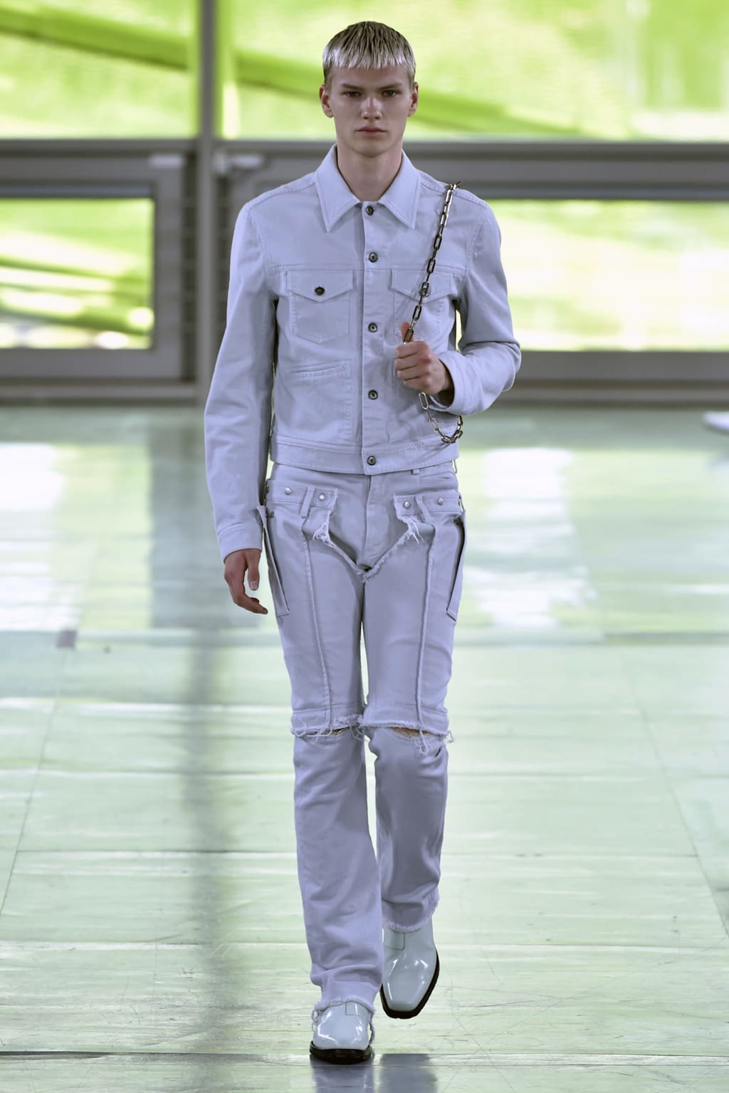 Fashion Week Paris Spring/Summer 2019 look 13 from the Sankuanz collection menswear