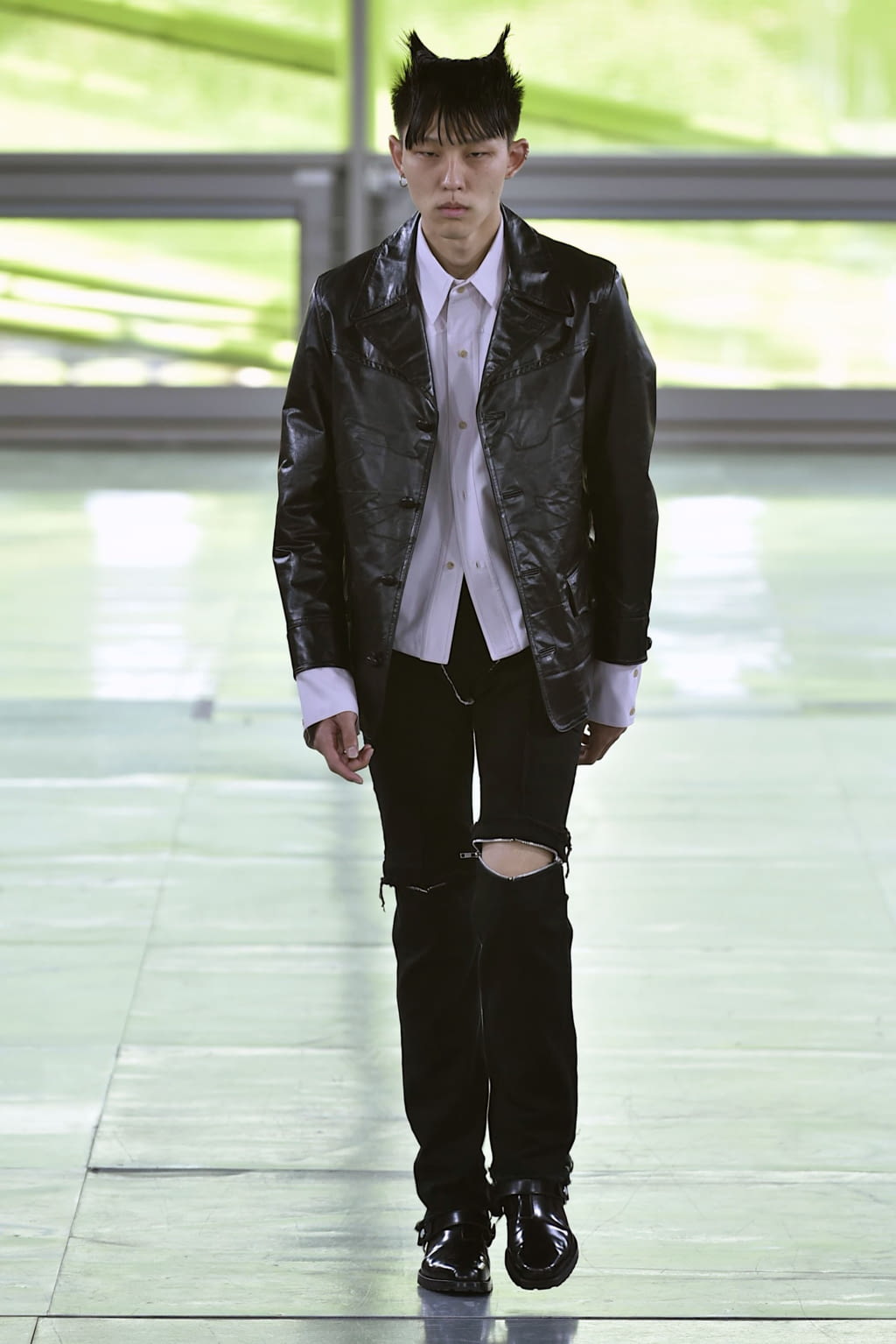 Fashion Week Paris Spring/Summer 2019 look 15 from the Sankuanz collection menswear