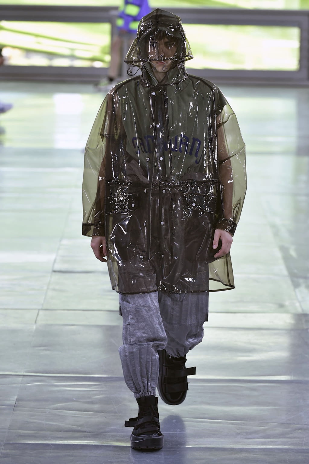 Fashion Week Paris Spring/Summer 2019 look 28 from the Sankuanz collection 男装
