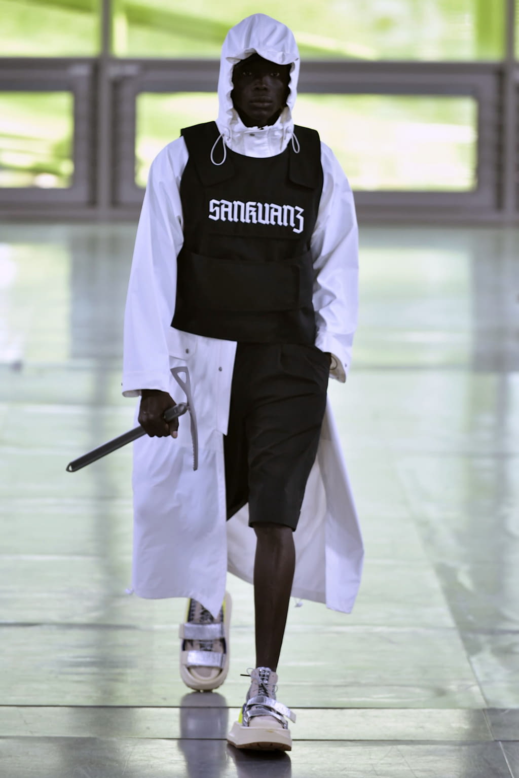 Fashion Week Paris Spring/Summer 2019 look 31 from the Sankuanz collection menswear