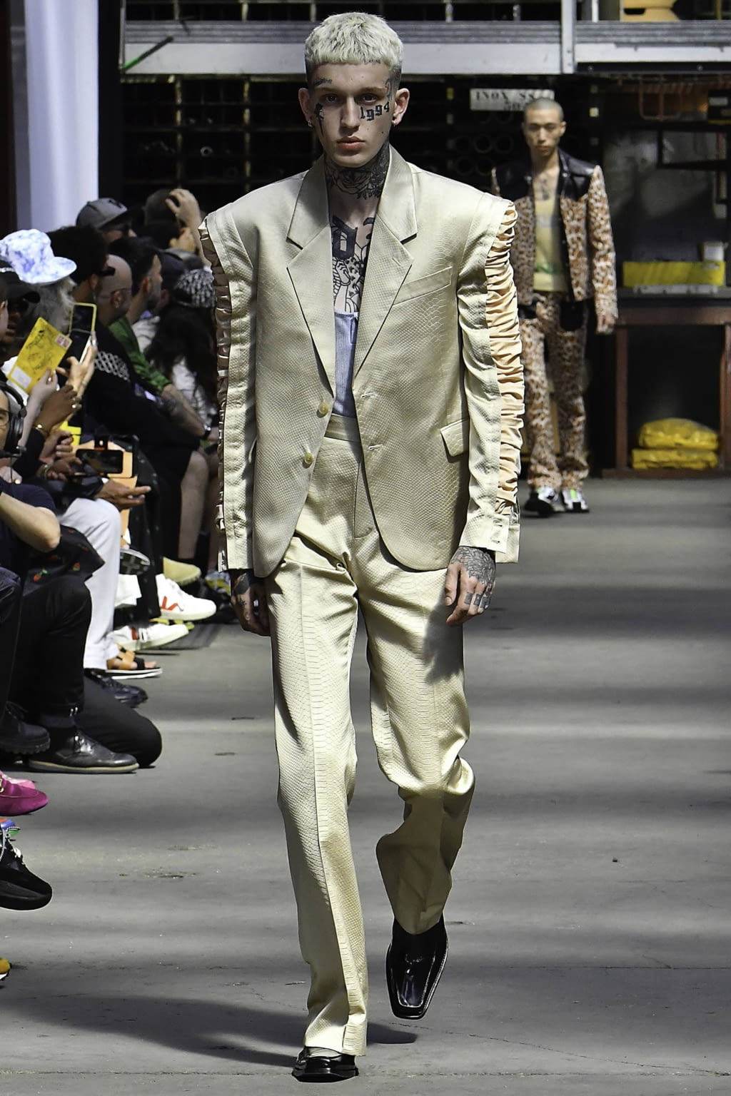 Fashion Week Paris Spring/Summer 2020 look 22 from the Sankuanz collection menswear